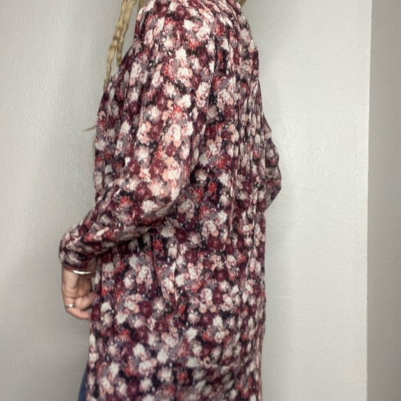 Floral Open Front Embroidered Kimono - Picture 5 of 5